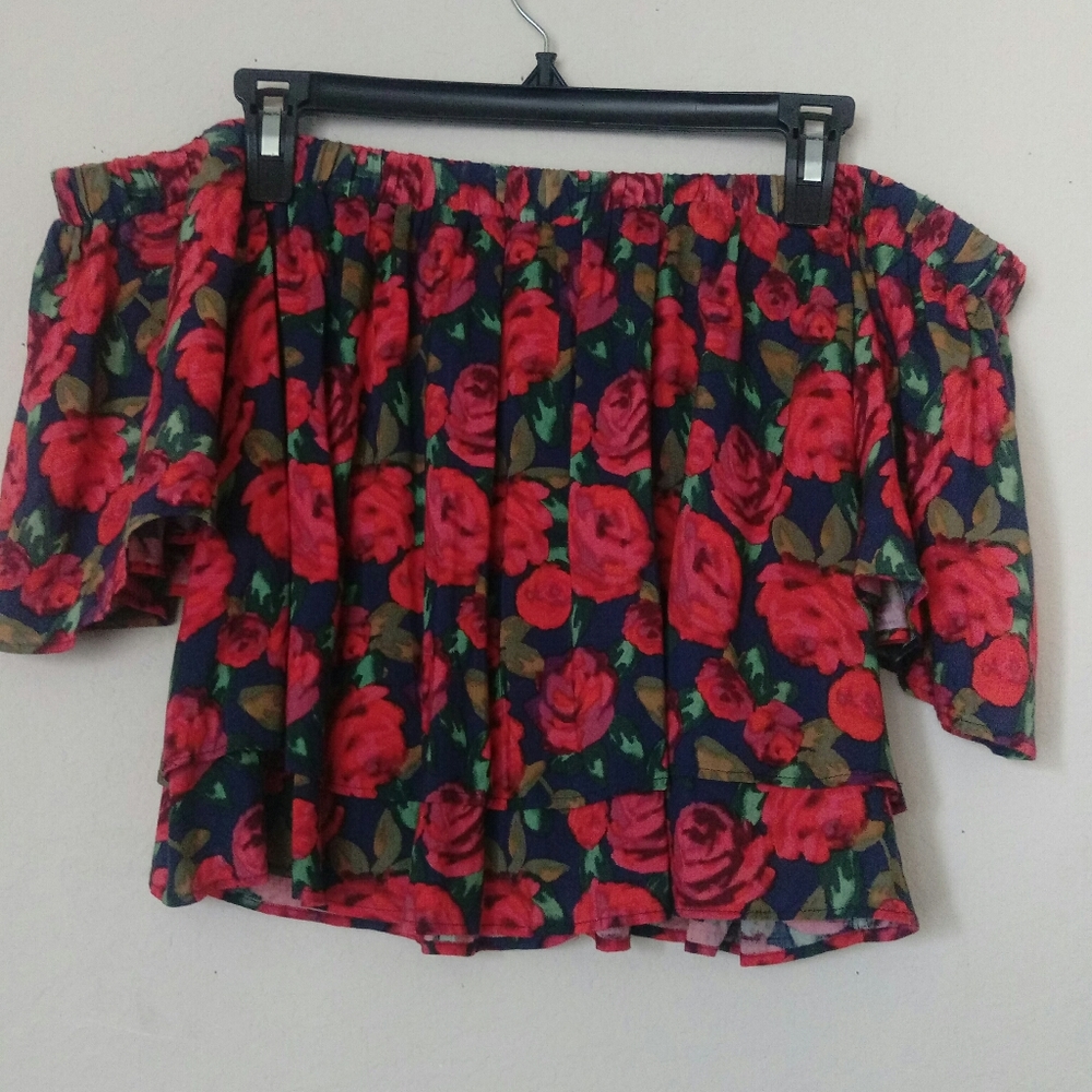 Off-shoulder Top